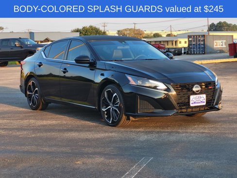 Used 2024 Nissan Altima 2.5 SR image 2