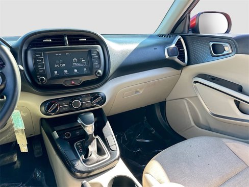 Used 2021 Kia Soul S image 19