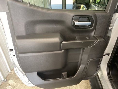Used 2020 Chevrolet Silverado 1500 LT w/ All-Star Edition image 28