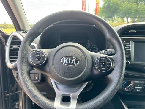 Used 2020 Kia Soul LX image 16