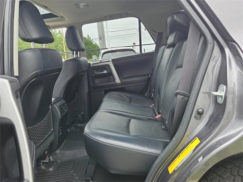 Used 2014 Toyota 4Runner Limited image 7