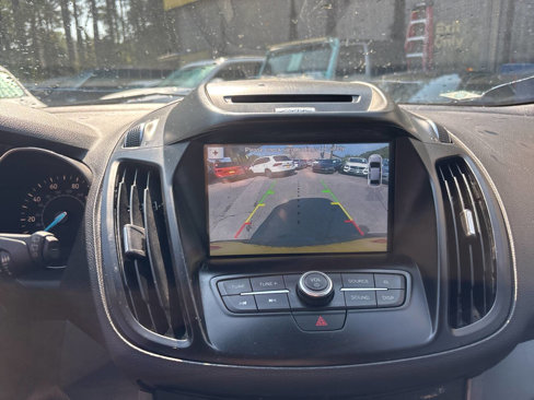 Used 2017 Ford Escape SE w/ SE Leather Comfort Package image 15