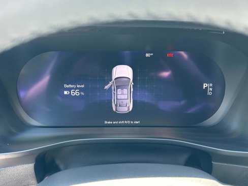 Certified 2022 Volvo C40 P8 Recharge Ultimate image 10