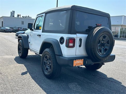 Used 2025 Jeep Wrangler Sport image 8