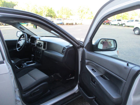 Used 2008 Jeep Grand Cherokee Laredo image 22