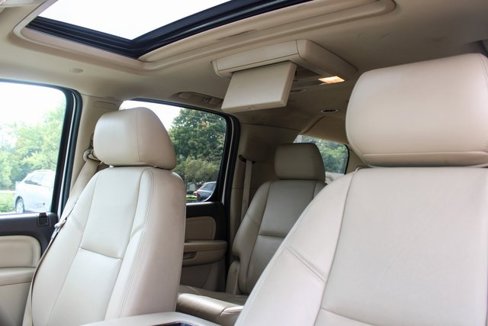 Used 2014 GMC Yukon XL Denali image 15