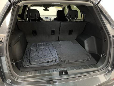 Used 2020 Chevrolet Equinox LS image 19