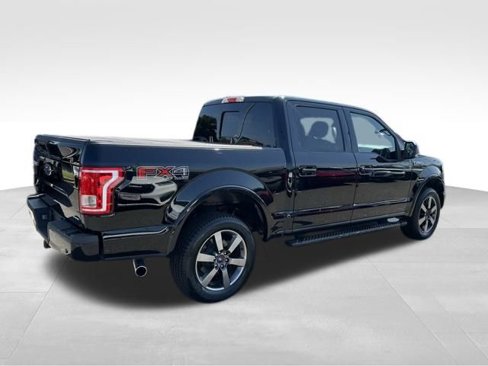 Used 2016 Ford F150 XLT w/ Equipment Group 302A Luxury image 7