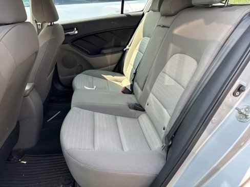 Used 2015 Kia Forte EX image 23