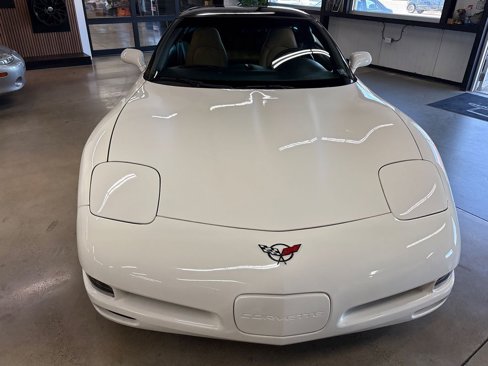 Used 2002 Chevrolet Corvette Coupe image 23