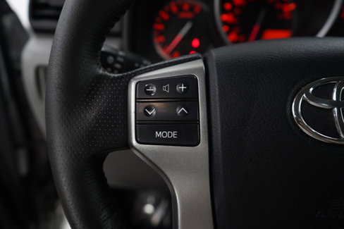 Used 2011 Toyota 4Runner SR5 image 18