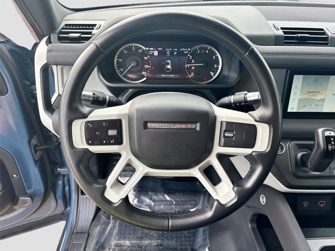 Used 2022 Land Rover Defender 110 SE image 12