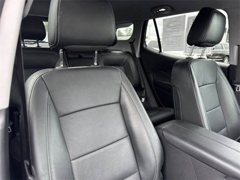 Used 2022 GMC Terrain SLT image 23