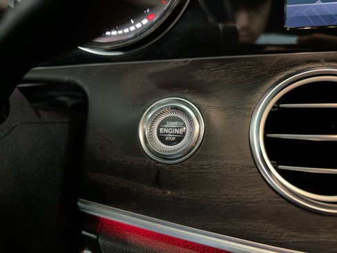 Certified 2019 Mercedes-Benz E 300 image 27