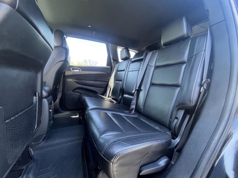 Used 2019 Jeep Grand Cherokee Limited image 14