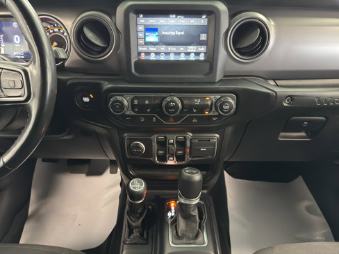 Used 2021 Jeep Wrangler Unlimited Sport image 23