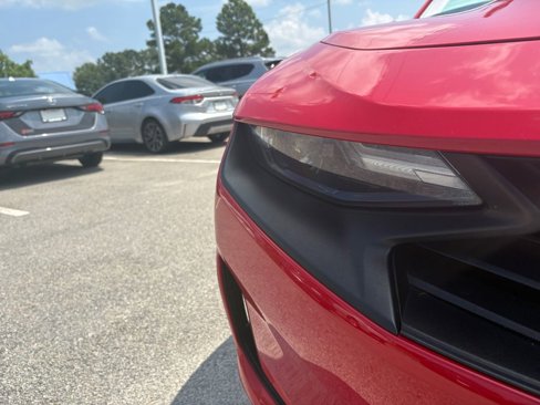 Used 2021 Chevrolet Camaro LT image 25