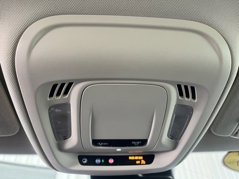 Used 2023 Buick Envision Preferred w/ Sport Touring Package image 34