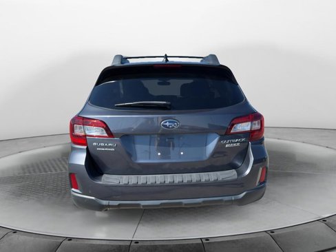 Used 2016 Subaru Outback 2.5i Premium image 4