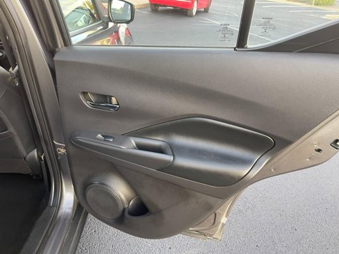 Used 2019 Nissan Kicks SR w/ SR Premium Package image 11