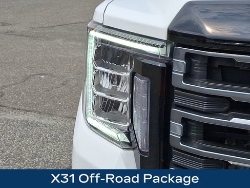 Used 2022 GMC Sierra 2500 AT4 w/ AT4 Premium Plus Package image 12