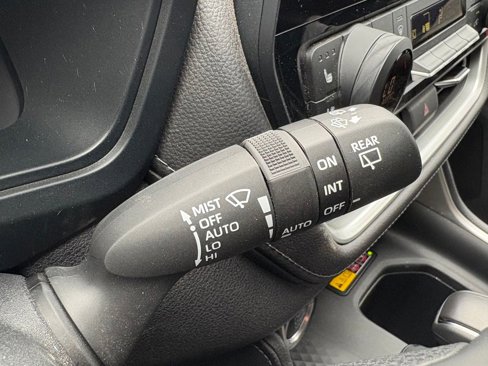 Used 2024 Toyota Grand Highlander Limited image 20