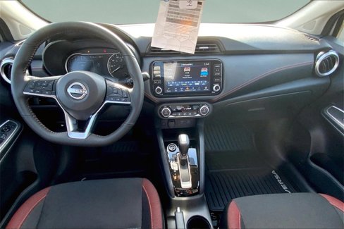 New 2025 Nissan Versa SR w/ Trunk Package image 6