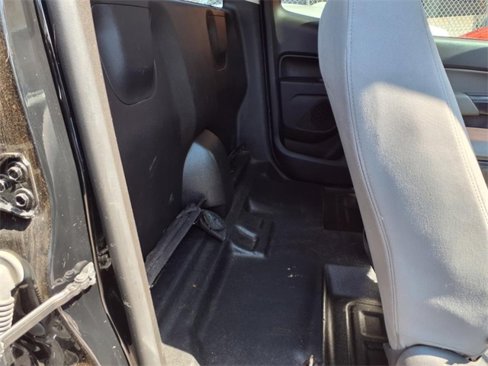 Used 2018 Chevrolet Colorado W/T image 21