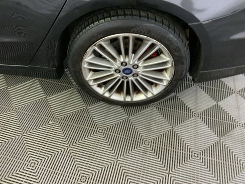 Used 2013 Ford Fusion SE image 17