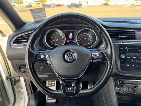 Used 2021 Volkswagen Tiguan SE R-Line image 7