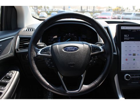 Used 2023 Ford Edge SEL image 12