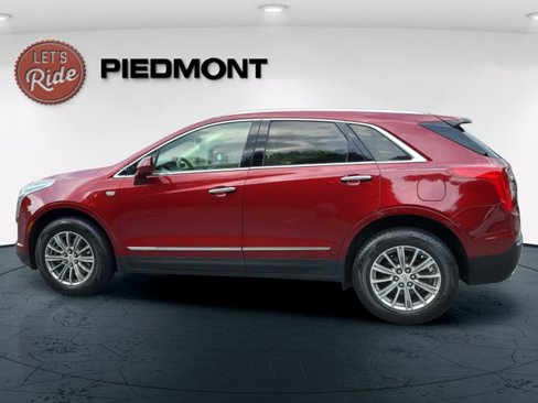 Used 2017 Cadillac XT5 Luxury w/ Driver Awareness Package image 7