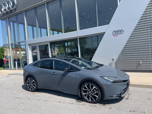 Used 2024 Toyota Prius Prime Premium w/ Advanced Technology Package image 10