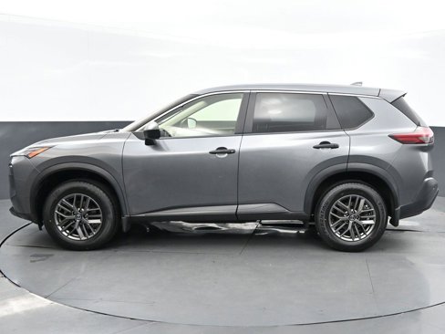 Used 2021 Nissan Rogue S image 4