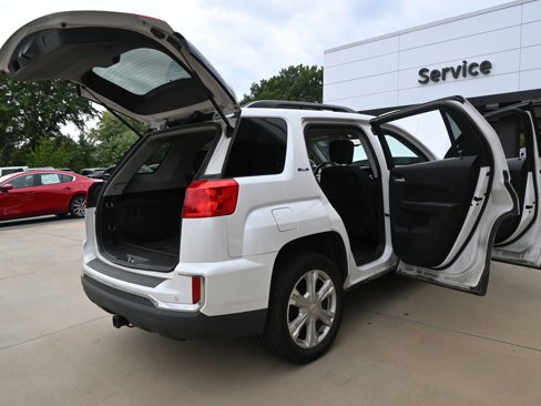 Used 2016 GMC Terrain SLE w/ Technology Package image 14