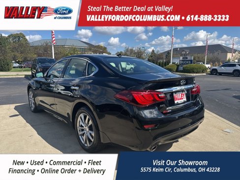 Used 2016 INFINITI Q70 3.7 w/ Technology Package image 4