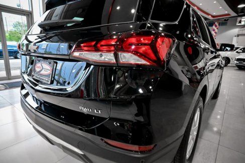 Used 2022 Chevrolet Equinox LT image 11