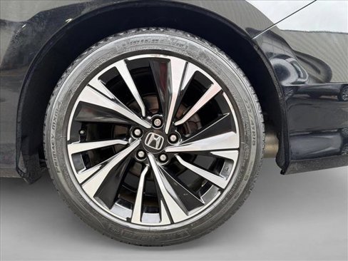 Used 2017 Honda Accord EX-L image 9