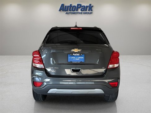 Used 2017 Chevrolet Trax LT w/ LT Convenience Package image 6