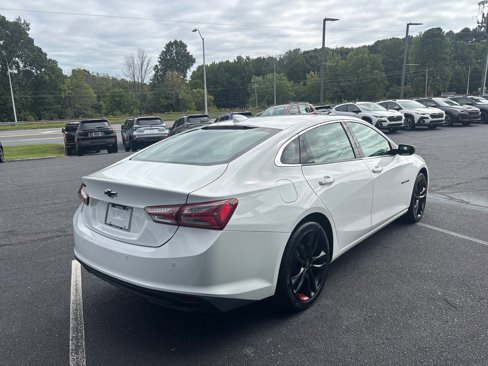 Used 2020 Chevrolet Malibu LT w/ Redline Edition image 4