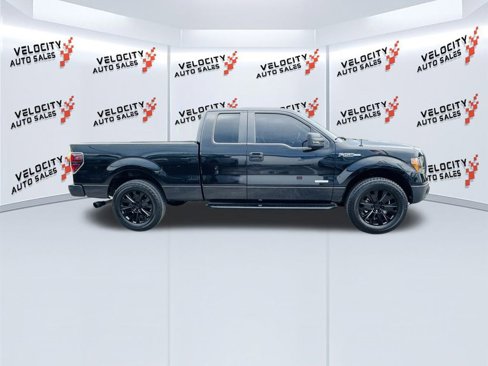 Used 2013 Ford F150 XLT w/ XTR Pkg image 2