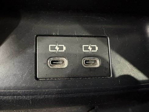 Used 2023 Toyota Corolla LE image 11