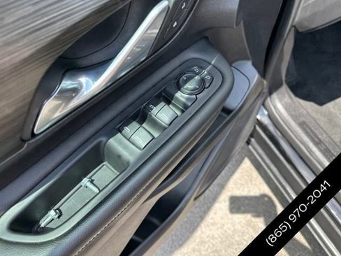 Used 2024 GMC Terrain SLE image 19