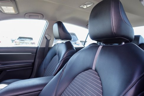 Used 2021 Toyota Camry SE image 10