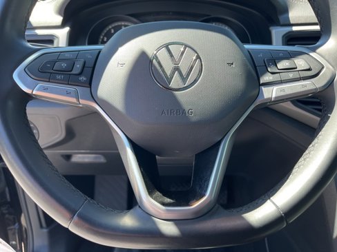 Used 2020 Volkswagen Atlas Cross Sport SE w/ Panoramic Sunroof Package image 12
