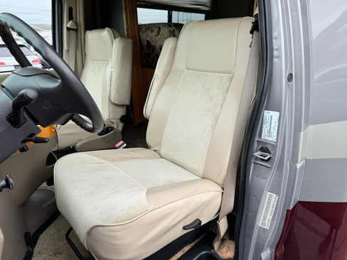 Used 2006 Ford E-450 and Econoline 450 image 11