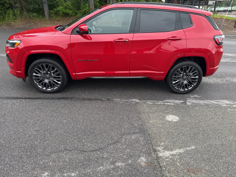 Used 2022 Jeep Compass Limited w/ (RED) Package image 6