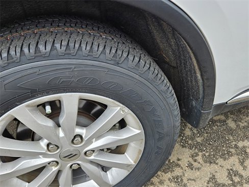 Used 2023 Dodge Durango SXT Launch Edition image 9