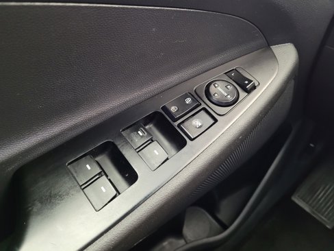Used 2019 Hyundai Tucson SE image 27