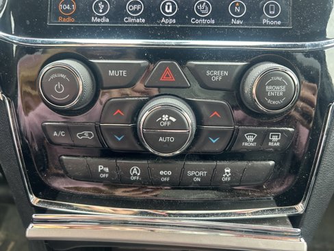 Used 2019 Jeep Grand Cherokee Limited w/ Trailer Tow Group IV image 24